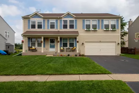 705 Charles Dr, Antioch, IL 60002
