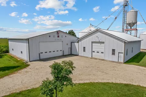 11317 Getty Rd, Marengo, IL 60152 photo 3