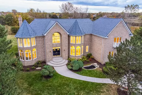 1239 Antietam Dr, Long Grove, IL 60047