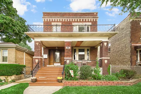 2847 Pearl St, Franklin Park, IL 60131