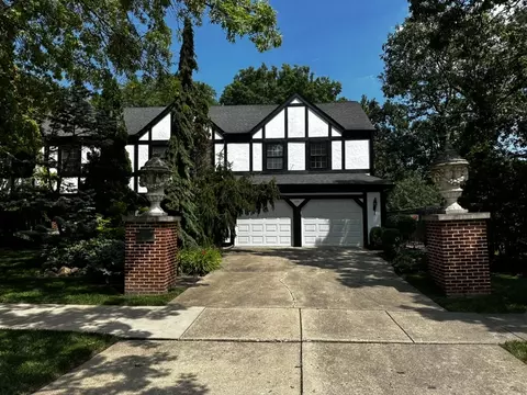 449 Anjou Dr, Northbrook, IL 60062