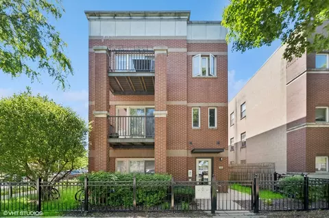 1232 S Blue Island Ave #301, Chicago, IL 60608