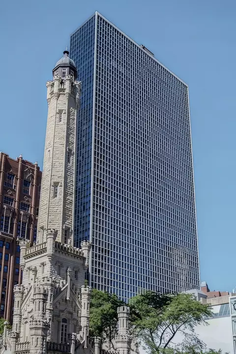 111 E Chestnut St #35J, Chicago, IL 60611