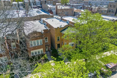 View/Area - 6431 N Artesian Ave, Chicago, IL 60645 photo 1 of 4