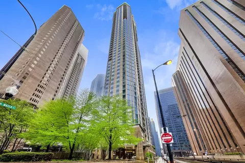 222 N Columbus Dr #4301, Chicago, IL 60601