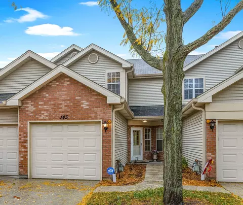 145 Golfview Dr, Glendale Heights, IL 60139
