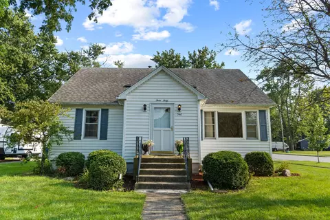 340 W Wood Ave, Peotone, IL 60468