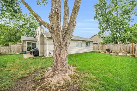 Exterior - 606 Compton Ave, Champaign, IL 61822 photo 5 of 9