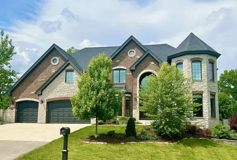 520 39th St, Downers Grove, IL 60515