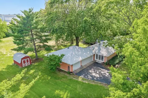 30 W145 Estes St, Naperville, IL 60563