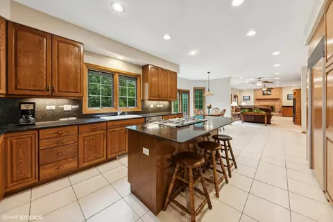 Kitchen - 116 Riverside Dr, Deerfield, IL 60015 photo 1 of 3