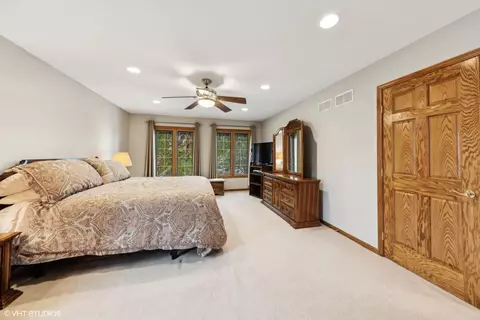 Bedroom - 116 Riverside Dr, Deerfield, IL 60015 photo 2 of 5