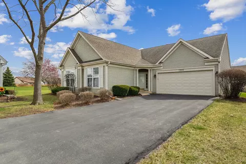 13815 S Redbud Dr, Plainfield, IL 60544