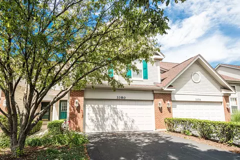 3380 Renard Ln #3380, Saint Charles, IL 60175