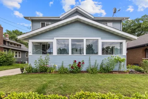 211 Dawson Ave, Rockford, IL 61107