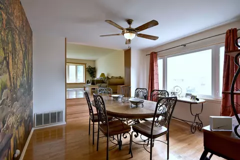 708 E Prairie Ave, Des Plaines, IL 60016 photo 3