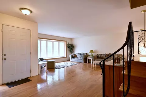 708 E Prairie Ave, Des Plaines, IL 60016 photo 9