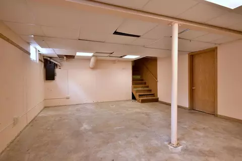 708 E Prairie Ave, Des Plaines, IL 60016 photo 27