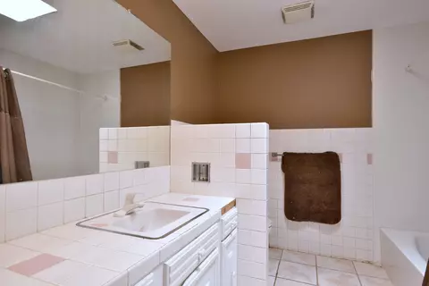 708 E Prairie Ave, Des Plaines, IL 60016 photo 21