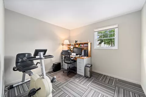 149 W Norman Ln, Wheeling, IL 60090 photo 22