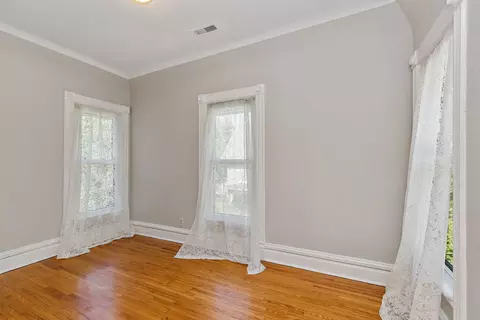 Bedroom - 515 Prospect St, Elgin, IL 60120 photo 5 of 6