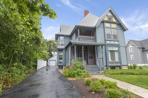 Exterior - 515 Prospect St, Elgin, IL 60120 photo 2 of 6