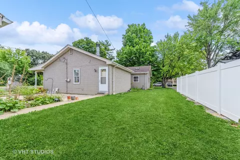 Exterior - 421 Daniel St, Wauconda, IL 60084 photo 3 of 3