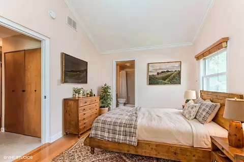 Bedroom - 421 Daniel St, Wauconda, IL 60084 photo 1 of 6