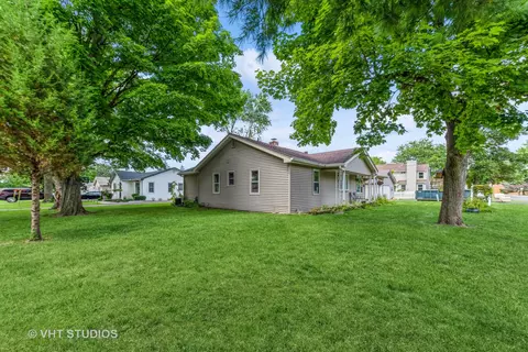 Exterior - 421 Daniel St, Wauconda, IL 60084 photo 1 of 3