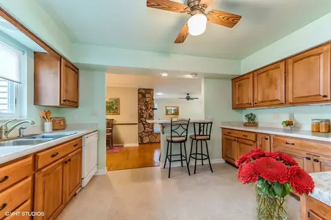 Kitchen - 421 Daniel St, Wauconda, IL 60084 photo 1 of 2