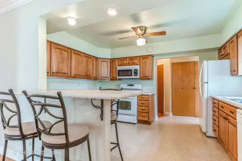 Kitchen - 421 Daniel St, Wauconda, IL 60084 photo 2 of 2