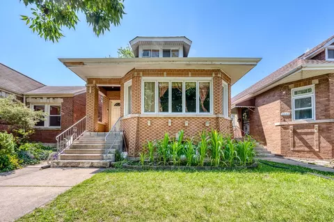 3905 W 64th St, Chicago, IL 60632