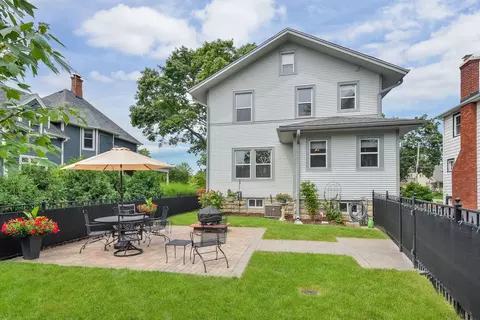 Exterior - 705 N Main St, Wheaton, IL 60187 photo 3 of 4