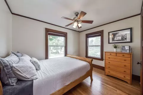 Bedroom - 705 N Main St, Wheaton, IL 60187 photo 3 of 4