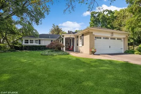 109 E Orchard St, Arlington Heights, IL 60005