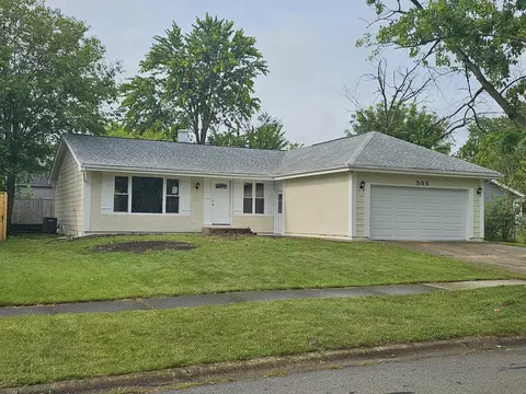 555 Emerson Cir, Bolingbrook, IL 60440