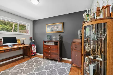 Other - 301 W Brookside Cir, Wheaton, IL 60187 photo 6 of 11