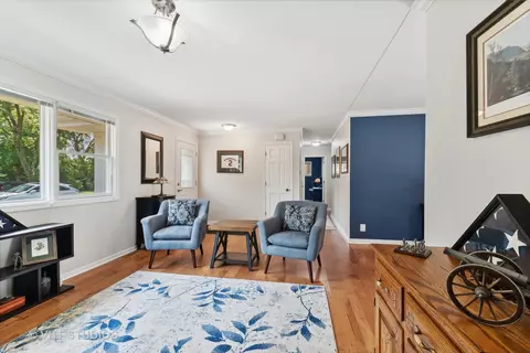 Other - 301 W Brookside Cir, Wheaton, IL 60187 photo 4 of 11