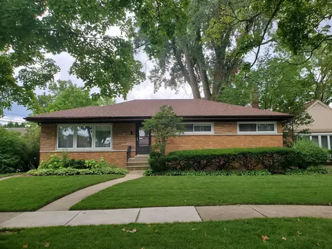 4017 Harvard Ter, Skokie, IL 60076