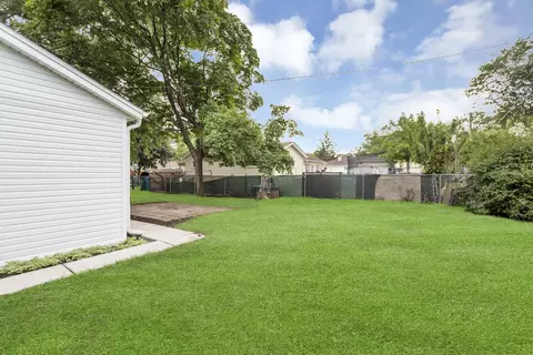 700 Ash Rd, Hoffman Estates, IL 60169 photo 33