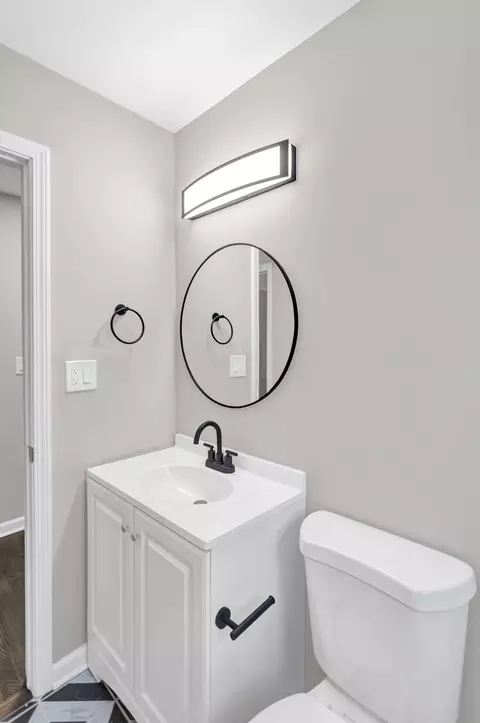 700 Ash Rd, Hoffman Estates, IL 60169 photo 25