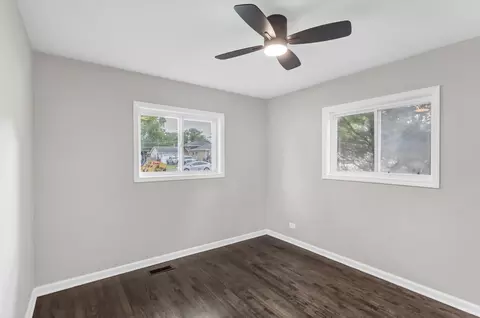 700 Ash Rd, Hoffman Estates, IL 60169 photo 20