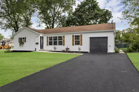 700 Ash Rd, Hoffman Estates, IL 60169 photo 2