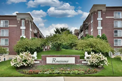 7051 W Touhy Ave #304, Niles, IL 60714