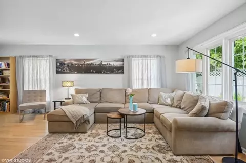 Living - 1933 Old Willow Rd, Northfield, IL 60093 photo 3 of 3