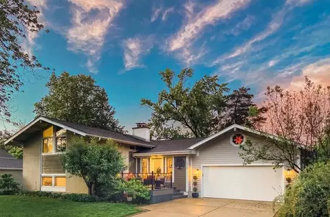 1933 Old Willow Rd, Northfield, IL 60093