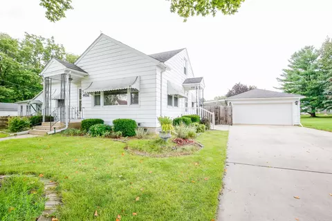 402 W Oregon St, Polo, IL 61064
