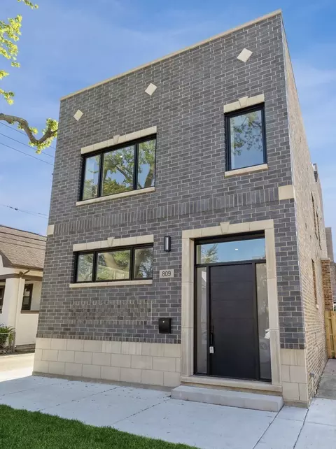 809 Beloit Ave, Forest Park, IL 60130
