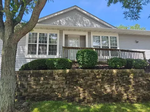 388 Haber Rd, Cary, IL 60013