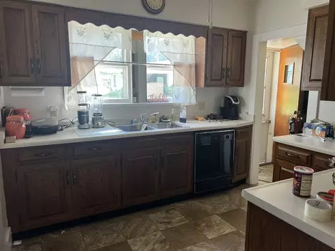 1605 E 3rd St, Sterling, IL 61081 photo 2